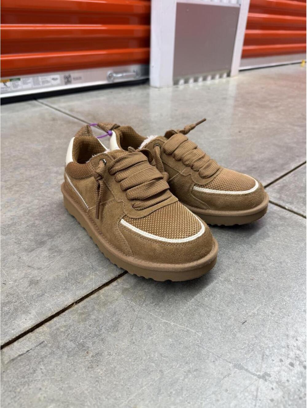 UGG sungazer platform tan suede sneakers size 7 WOMENS